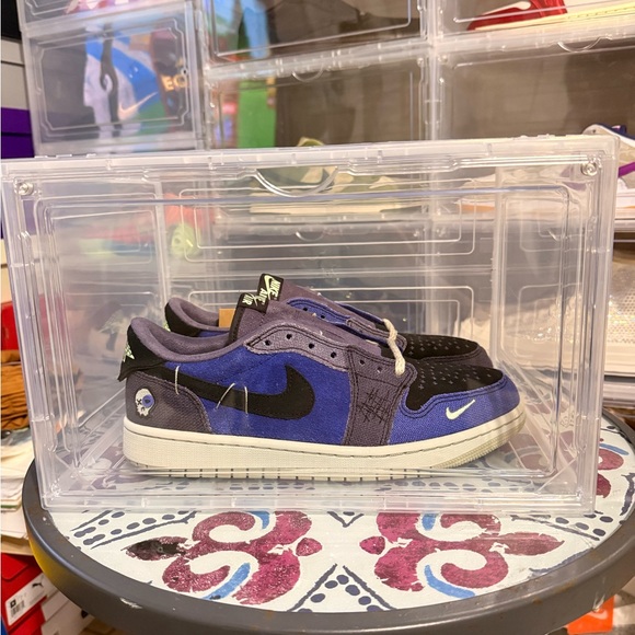 Clear Storage Box - Picture 4 of 8